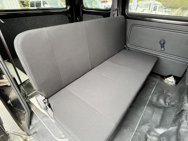 ハイゼットカーゴ 　デラックス　ハイルーフ　エアコン　パワーステアリング　パワーウインドー　ＥＴＣ　キーレス　アイドリングストップ　走行距離　３０，９００キロメートル　車検　令和８年８月まで（29枚目）