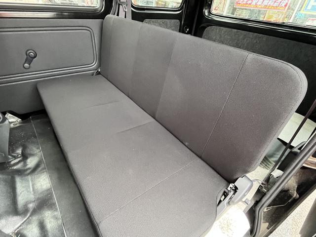 ハイゼットカーゴ 　デラックス　ハイルーフ　エアコン　パワーステアリング　パワーウインドー　ＥＴＣ　キーレス　アイドリングストップ　走行距離　３０，９００キロメートル　車検　令和８年８月まで（31枚目）