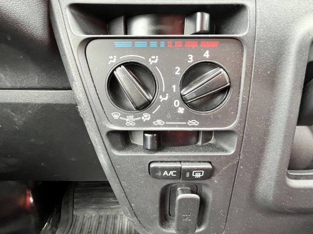 ハイゼットカーゴ 　デラックス　ハイルーフ　エアコン　パワーステアリング　パワーウインドー　ＥＴＣ　キーレス　アイドリングストップ　走行距離　３０，９００キロメートル　車検　令和８年８月まで（33枚目）