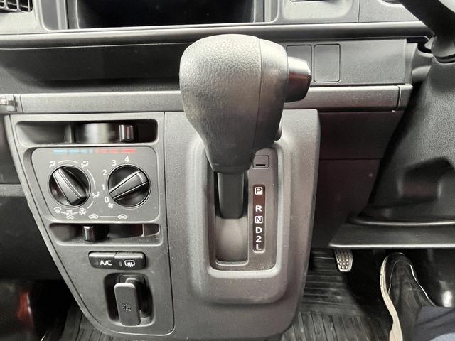 ハイゼットカーゴ 　デラックス　ハイルーフ　エアコン　パワーステアリング　パワーウインドー　ＥＴＣ　キーレス　アイドリングストップ　走行距離　３０，９００キロメートル　車検　令和８年８月まで（34枚目）