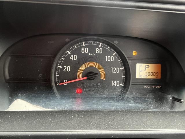 ハイゼットカーゴ 　デラックス　ハイルーフ　エアコン　パワーステアリング　パワーウインドー　ＥＴＣ　キーレス　アイドリングストップ　走行距離　３０，９００キロメートル　車検　令和８年８月まで（40枚目）