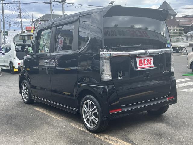 N-BOXカスタム G・Lパッケージ 8インチナビゲーション フルセグTV バックカメラ Bluetooth対応 両側パワースライドドア ETC ステアリングスイッチ オートドアミラー HIDオートヘッドライト プッシュスタート(7枚目)