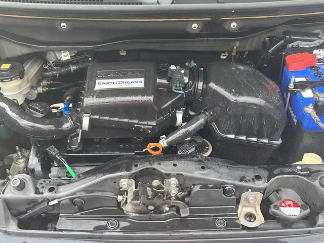 N-BOXカスタム G・Lパッケージ 8インチナビゲーション フルセグTV バックカメラ Bluetooth対応 両側パワースライドドア ETC ステアリングスイッチ オートドアミラー HIDオートヘッドライト プッシュスタート(27枚目)