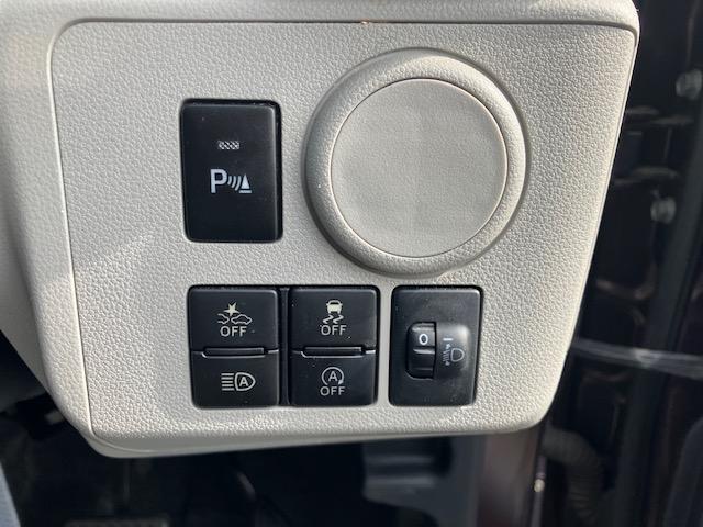 ミライース Ｘ　ＳＡＩＩＩ　衝突軽減　ナビ　ワンセグ　Ｉストップ　ＬＥＤヘッドライト　キーレス　禁煙車　ＡＢＳ　電格ミラー　ＣＤ　ＤＶＤ再生　運転席エアバッグ　助手席エアバッグ　エアコン　パワーウィンドウ　パワーステアリング（6枚目）