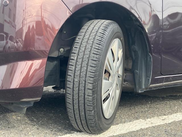 ミライース Ｘ　ＳＡＩＩＩ　衝突軽減　ナビ　ワンセグ　Ｉストップ　ＬＥＤヘッドライト　キーレス　禁煙車　ＡＢＳ　電格ミラー　ＣＤ　ＤＶＤ再生　運転席エアバッグ　助手席エアバッグ　エアコン　パワーウィンドウ　パワーステアリング（13枚目）