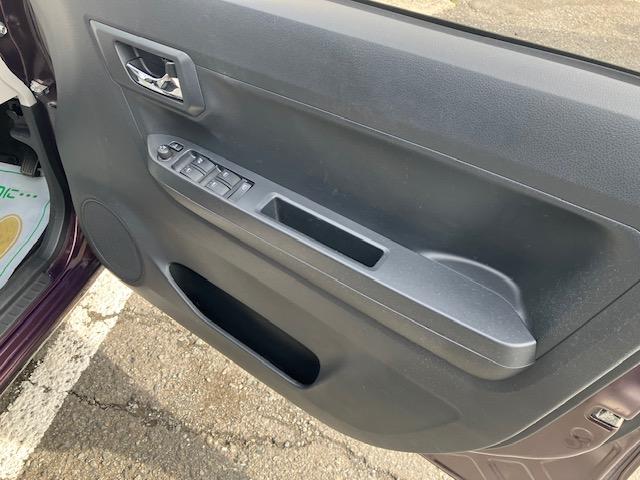 ミライース Ｘ　ＳＡＩＩＩ　衝突軽減　ナビ　ワンセグ　Ｉストップ　ＬＥＤヘッドライト　キーレス　禁煙車　ＡＢＳ　電格ミラー　ＣＤ　ＤＶＤ再生　運転席エアバッグ　助手席エアバッグ　エアコン　パワーウィンドウ　パワーステアリング（29枚目）