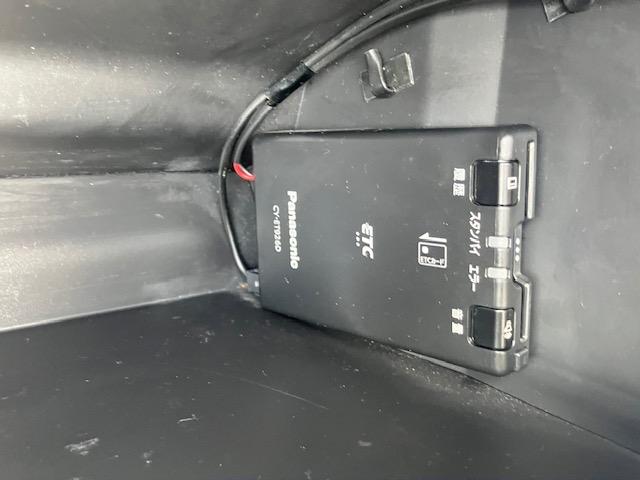 タント カスタムＸ　ＳＡＩＩＩ　衝突軽減　障害物センサー　片側電動　シートヒーター　ナビ　フルセグ　Ｂカメラ　Ｂｌｕｅｔｏｏｔｈオーディオ　ＥＴＣ　Ｉストップ　ＬＥＤヘッドライト　１４インチＡＷ　スマキー　禁煙車　ＡＢＳ（5枚目）