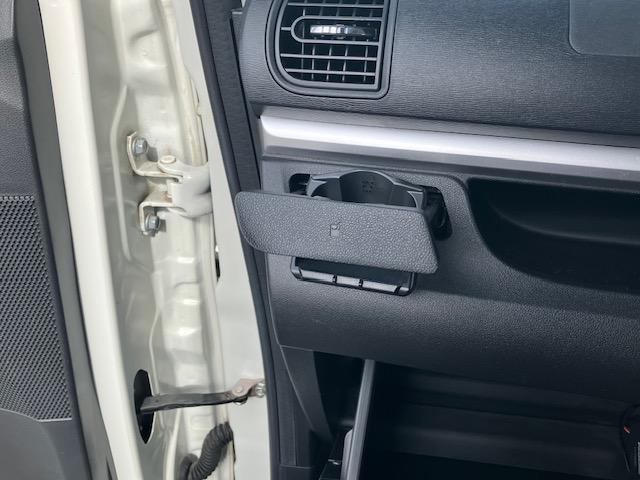 タント カスタムＸ　ＳＡＩＩＩ　衝突軽減　障害物センサー　片側電動　シートヒーター　ナビ　フルセグ　Ｂカメラ　Ｂｌｕｅｔｏｏｔｈオーディオ　ＥＴＣ　Ｉストップ　ＬＥＤヘッドライト　１４インチＡＷ　スマキー　禁煙車　ＡＢＳ（18枚目）