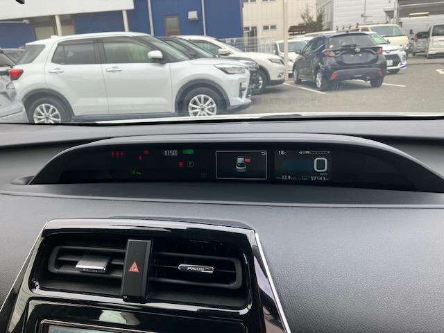プリウス Ｓ　４ＷＤ　衝突軽減　レーンキープ　障害物センサー　アダプティブクルーズ　ワンセグ　Ｂカメラ　Ｂｌｕｅｔｏｏｔｈオーディオ　ＥＴＣ　Ｉストップ　ＬＥＤヘッドライト　スマキー　禁煙車　ＡＢＳ（36枚目）