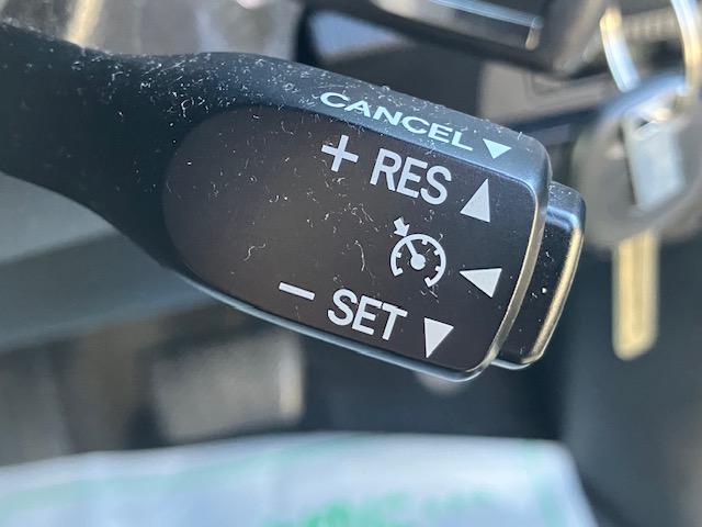 Ｘ　衝突軽減　レーンキープ　障害物センサー　オートクルーズ　片側電動　ワンセグ　Ｂカメラ　ＥＴＣ　Ｉストップ　ＬＥＤヘッドライト　キーレス　禁煙車　３列　ＡＢＳ　オートハイビーム　電格ミラー　ＣＤ