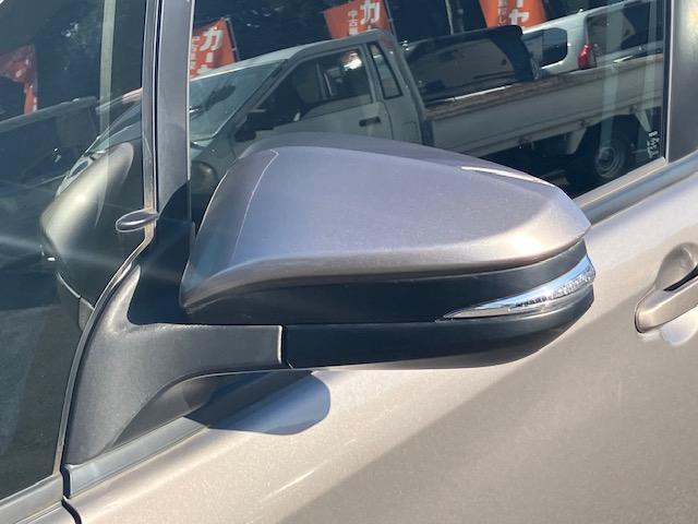 Ｘ　衝突軽減　レーンキープ　障害物センサー　オートクルーズ　片側電動　ワンセグ　Ｂカメラ　ＥＴＣ　Ｉストップ　ＬＥＤヘッドライト　キーレス　禁煙車　３列　ＡＢＳ　オートハイビーム　電格ミラー　ＣＤ