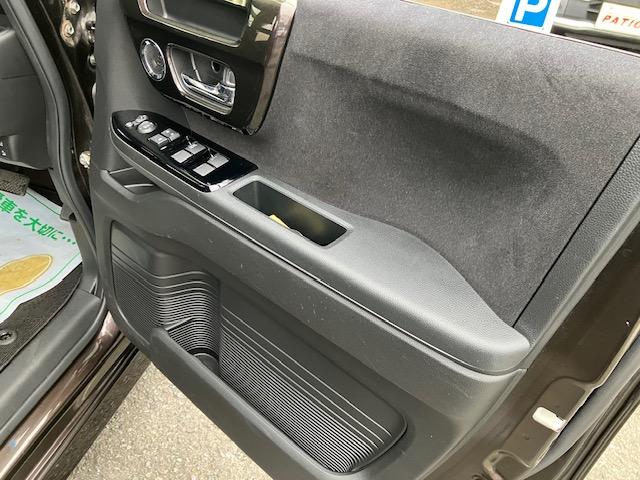 Ｎ－ＢＯＸカスタム Ｇ・Ｌホンダセンシング　衝突軽減　レーンキープ　アダプティブクルーズ　両側電動　ＥＴＣ　Ｉストップ　ＬＥＤヘッドライト　１４インチＡＷ　スマキー　禁煙車　横滑り防止　ＡＢＳ　電格ミラー　運転席エアバッグ　助手席エアバッグ（12枚目）