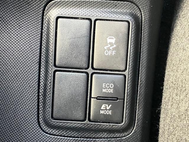 アクア S 衝突軽減 レーンキープ ナビ Bカメラ ETC Iストップ キーレス ABS 電格ミラー CD 運転席エアバッグ 助手席エアバッグ エアコン パワーウィンドウ パワーステアリング(8枚目)