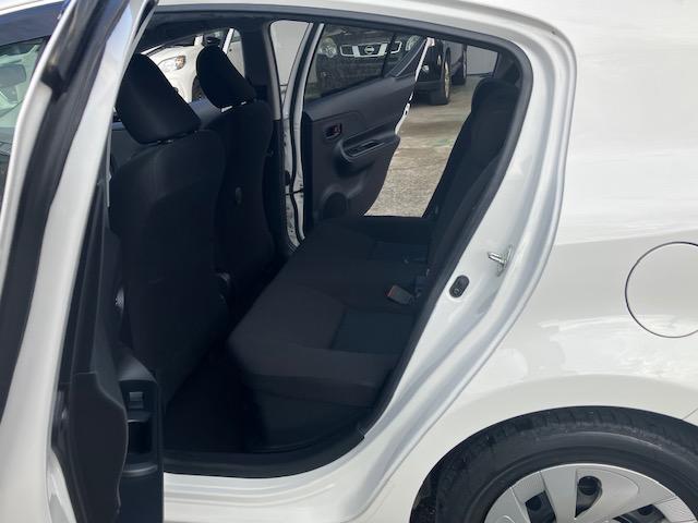 アクア S 衝突軽減 レーンキープ ナビ Bカメラ ETC Iストップ キーレス ABS 電格ミラー CD 運転席エアバッグ 助手席エアバッグ エアコン パワーウィンドウ パワーステアリング(31枚目)