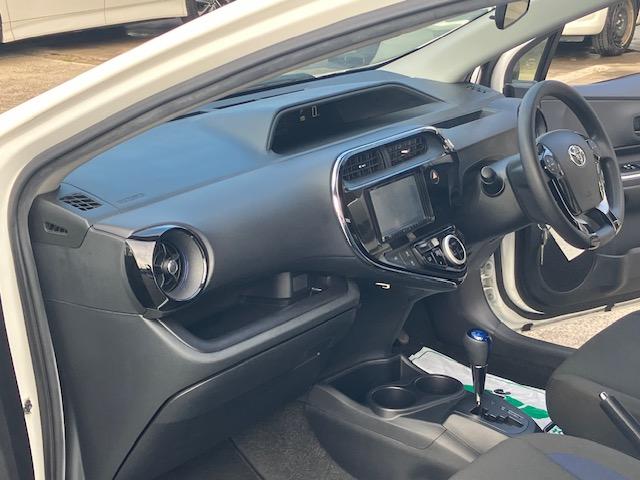 アクア S 衝突軽減 レーンキープ ナビ Bカメラ ETC Iストップ キーレス ABS 電格ミラー CD 運転席エアバッグ 助手席エアバッグ エアコン パワーウィンドウ パワーステアリング(36枚目)