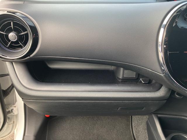 アクア S 衝突軽減 レーンキープ ナビ Bカメラ ETC Iストップ キーレス ABS 電格ミラー CD 運転席エアバッグ 助手席エアバッグ エアコン パワーウィンドウ パワーステアリング(37枚目)