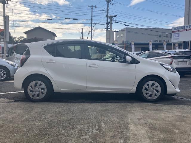 アクア S 衝突軽減 レーンキープ ナビ Bカメラ ETC Iストップ キーレス ABS 電格ミラー CD 運転席エアバッグ 助手席エアバッグ エアコン パワーウィンドウ パワーステアリング(42枚目)