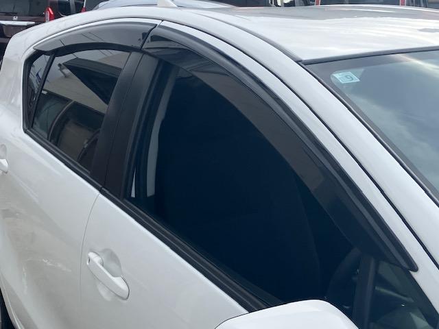 アクア S 衝突軽減 レーンキープ ナビ Bカメラ ETC Iストップ キーレス ABS 電格ミラー CD 運転席エアバッグ 助手席エアバッグ エアコン パワーウィンドウ パワーステアリング(48枚目)