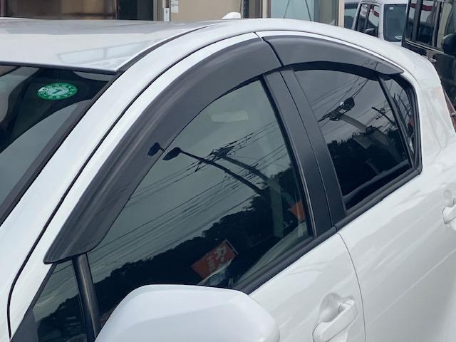 アクア S 衝突軽減 レーンキープ ナビ Bカメラ ETC Iストップ キーレス ABS 電格ミラー CD 運転席エアバッグ 助手席エアバッグ エアコン パワーウィンドウ パワーステアリング(49枚目)