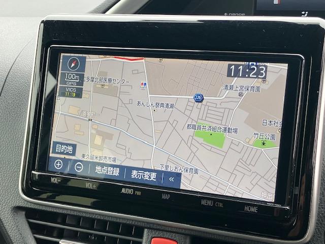 ヴォクシー ＺＳ　煌ＩＩＩ　衝突軽減　レーンキープ　障害物センサー　オートクルーズ　両側電動　ハーフレザー　ナビ　フルセグ　Ｂカメラ　Ｂｌｕｅｔｏｏｔｈオーディオ　後席モニター　ＥＴＣ２．０　Ｉストップ　ＬＥＤヘッドライト（4枚目）