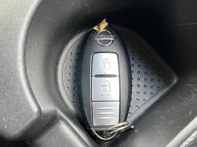 エクストレイル 20Xtt 4WD オートクルーズ ハーフレザー シートヒーター ナビ フルセグ Bカメラ Bluetoothオーディオ ETC HID 18インチAW スマキー 禁煙車 ABS 電格ミラー 運転席エアバッグ(20枚目)