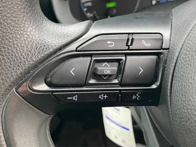 ヤリス ハイブリッドX 衝突軽減 レーンキープ アダプティブクルーズ ナビ Bluetoothオーディオ ETC Iストップ キーレス 禁煙車 ABS オートハイビーム 電格ミラー 運転席エアバッグ 助手席エアバッグ(29枚目)