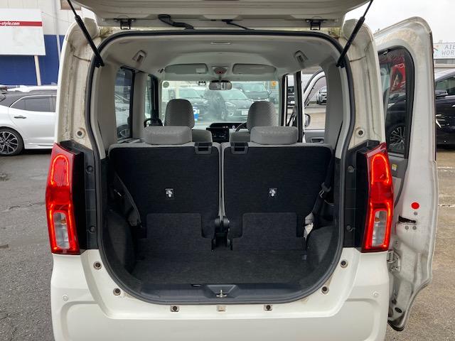 タント L 衝突軽減 障害物センサー 両側スライド Iストップ LEDヘッドライト キーレス 横滑り防止 ABS CD 運転席エアバッグ 助手席エアバッグ サイドエアバッグ エアコン パワーウィンドウ(8枚目)