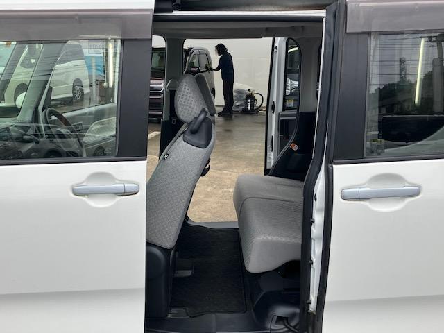 タント L 衝突軽減 障害物センサー 両側スライド Iストップ LEDヘッドライト キーレス 横滑り防止 ABS CD 運転席エアバッグ 助手席エアバッグ サイドエアバッグ エアコン パワーウィンドウ(29枚目)