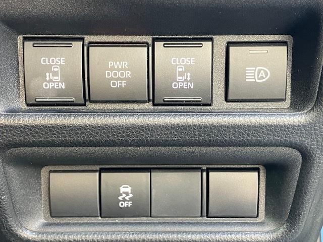 シエンタ ハイブリッドＺ　衝突軽減　レーンキープ　障害物センサー　アダプティブクルーズ　両側電動　シートヒーター　フルセグ　Ｂカメラ　Ｂｌｕｅｔｏｏｔｈオーディオ　ＥＴＣ２．０　Ｉストップ　ＬＥＤヘッドライト　１５インチＡＷ（8枚目）