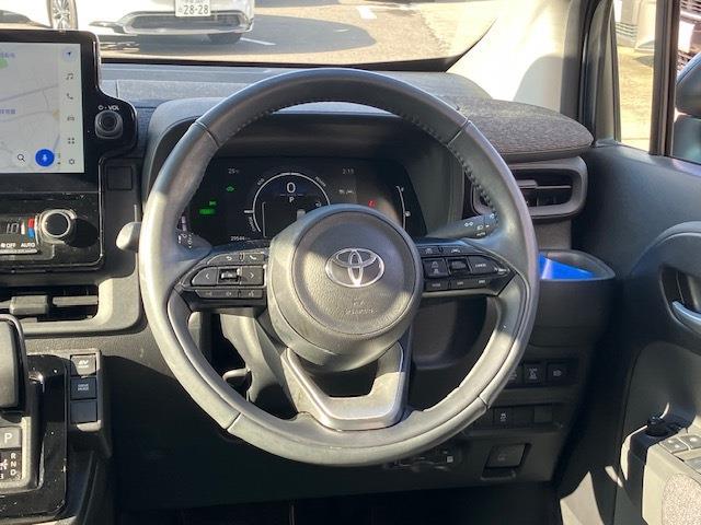 シエンタ ハイブリッドＺ　衝突軽減　レーンキープ　障害物センサー　アダプティブクルーズ　両側電動　シートヒーター　フルセグ　Ｂカメラ　Ｂｌｕｅｔｏｏｔｈオーディオ　ＥＴＣ２．０　Ｉストップ　ＬＥＤヘッドライト　１５インチＡＷ（12枚目）