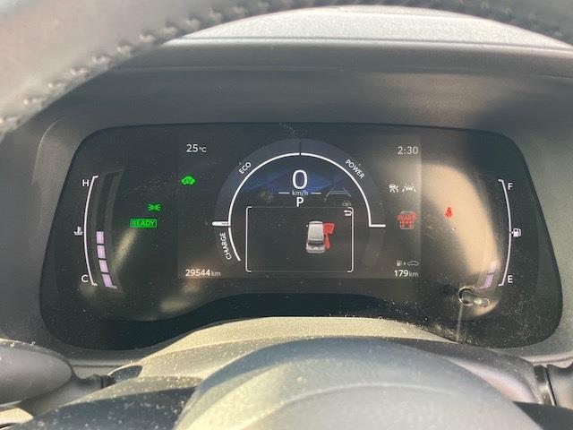 シエンタ ハイブリッドＺ　衝突軽減　レーンキープ　障害物センサー　アダプティブクルーズ　両側電動　シートヒーター　フルセグ　Ｂカメラ　Ｂｌｕｅｔｏｏｔｈオーディオ　ＥＴＣ２．０　Ｉストップ　ＬＥＤヘッドライト　１５インチＡＷ（39枚目）