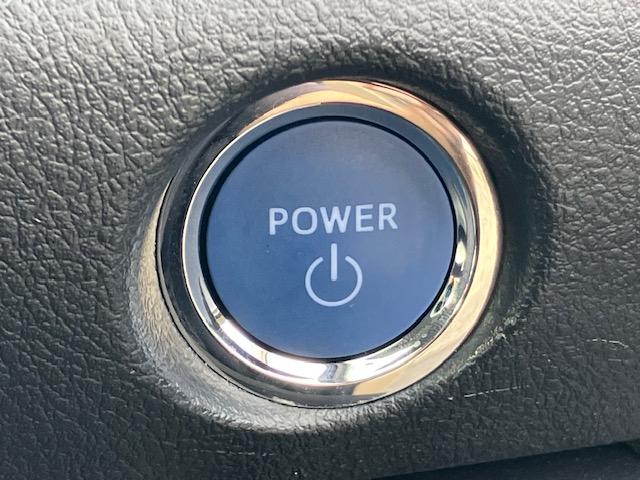 シエンタ ハイブリッド　ファンベースＸ　衝突軽減　レーンキープ　障害物センサー　片側電動　ナビ　ワンセグ　全周囲カメラ　Ｆカメラ　サイドカメラ　Ｂカメラ　Ｂｌｕｅｔｏｏｔｈオーディオ　ＥＴＣ２．０　Ｉストップ　スマキー　禁煙車　３列（9枚目）