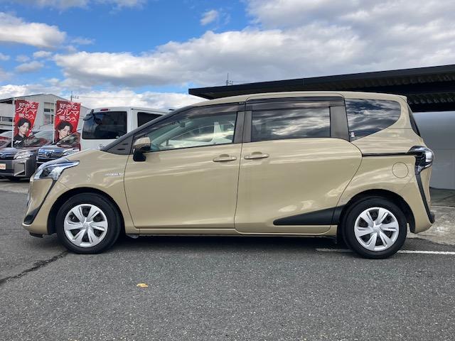 シエンタ ハイブリッド　ファンベースＸ　衝突軽減　レーンキープ　障害物センサー　片側電動　ナビ　ワンセグ　全周囲カメラ　Ｆカメラ　サイドカメラ　Ｂカメラ　Ｂｌｕｅｔｏｏｔｈオーディオ　ＥＴＣ２．０　Ｉストップ　スマキー　禁煙車　３列（36枚目）