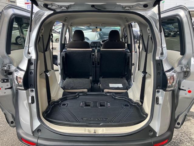 シエンタ Ｘ　片側電動　Ｉストップ　キーレス　禁煙車　ＡＢＳ　電格ミラー　ＣＤ　運転席エアバッグ　助手席エアバッグ　エアコン　パワーウィンドウ　パワーステアリング（24枚目）