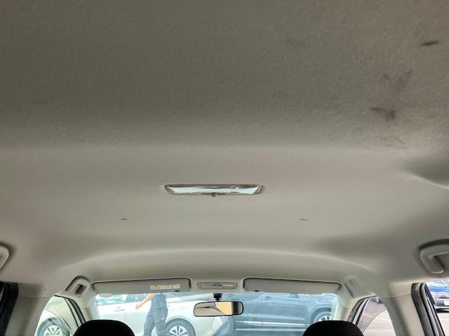 シエンタ Ｘ　片側電動　Ｉストップ　キーレス　禁煙車　ＡＢＳ　電格ミラー　ＣＤ　運転席エアバッグ　助手席エアバッグ　エアコン　パワーウィンドウ　パワーステアリング（25枚目）