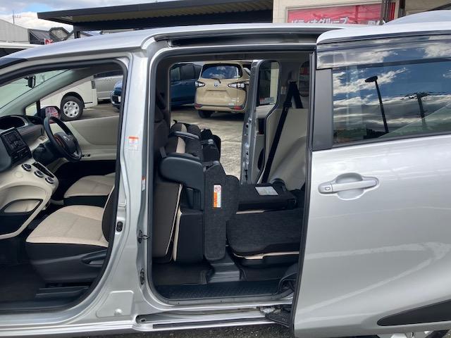 シエンタ Ｘ　片側電動　Ｉストップ　キーレス　禁煙車　ＡＢＳ　電格ミラー　ＣＤ　運転席エアバッグ　助手席エアバッグ　エアコン　パワーウィンドウ　パワーステアリング（35枚目）