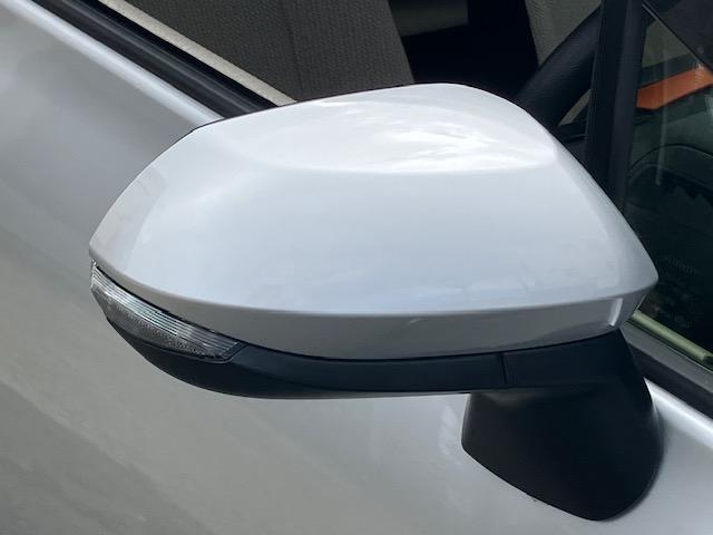 シエンタ Ｘ　片側電動　Ｉストップ　キーレス　禁煙車　ＡＢＳ　電格ミラー　ＣＤ　運転席エアバッグ　助手席エアバッグ　エアコン　パワーウィンドウ　パワーステアリング（40枚目）