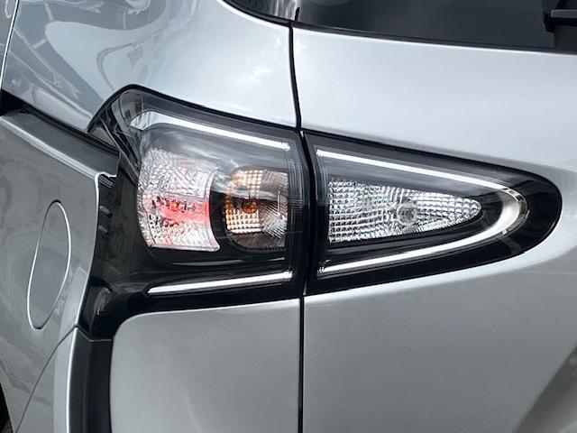 シエンタ Ｘ　片側電動　Ｉストップ　キーレス　禁煙車　ＡＢＳ　電格ミラー　ＣＤ　運転席エアバッグ　助手席エアバッグ　エアコン　パワーウィンドウ　パワーステアリング（42枚目）