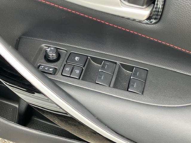 カローラスポーツ ハイブリッドＧ　Ｚ　１オーナー　ナビ　Ｂｌｕｅｔｏｏｔｈ　バックカメラ　スマートキー　衝突軽減ブレーキ　車線逸脱防止　クルコン　ＭＯＤＥＬＬＩＳＴＡエアロ　ＴＯＭ’Ｓリアスポイラー（21枚目）