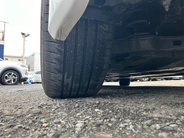 カローラスポーツ ハイブリッドＧ　Ｚ　１オーナー　ナビ　Ｂｌｕｅｔｏｏｔｈ　バックカメラ　スマートキー　衝突軽減ブレーキ　車線逸脱防止　クルコン　ＭＯＤＥＬＬＩＳＴＡエアロ　ＴＯＭ’Ｓリアスポイラー（52枚目）