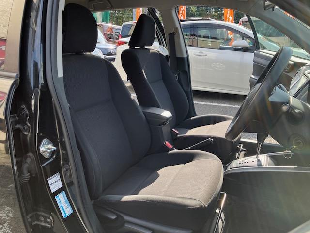 カローラフィールダー ハイブリッド ナビ フルセグ Bluetoothオーディオ ETC Iストップ スマキー ABS 電格ミラー CD DVD再生 運転席エアバッグ 助手席エアバッグ サイドエアバッグ エアコン パワーウィンドウ(8枚目)