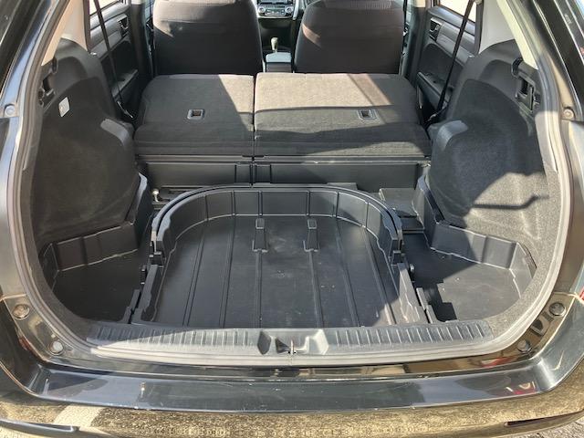 カローラフィールダー ハイブリッド ナビ フルセグ Bluetoothオーディオ ETC Iストップ スマキー ABS 電格ミラー CD DVD再生 運転席エアバッグ 助手席エアバッグ サイドエアバッグ エアコン パワーウィンドウ(28枚目)