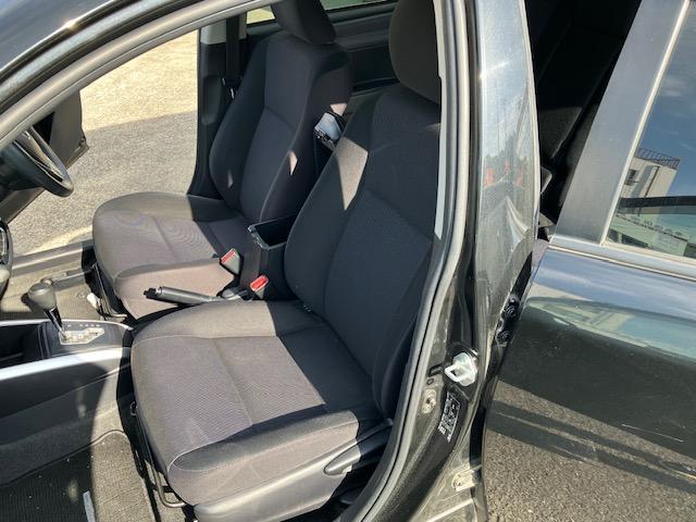 カローラフィールダー ハイブリッド ナビ フルセグ Bluetoothオーディオ ETC Iストップ スマキー ABS 電格ミラー CD DVD再生 運転席エアバッグ 助手席エアバッグ サイドエアバッグ エアコン パワーウィンドウ(33枚目)