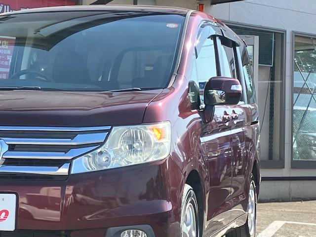 ステップワゴン G コンフォートセレクション オートクルーズ 両側電動 ナビ フルセグ Bカメラ 後席モニター ETC Iストップ HID 15インチAW スマキー 禁煙車 3列 フルフラット 横滑り防止 ABS 電格ミラー 運転席エアバッグ(19枚目)