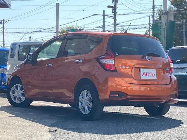 ノート e-パワー X 衝突軽減 レーンキープ 障害物センサー ナビ 全周囲カメラ Bカメラ ETC Iストップ スマキー 禁煙車 横滑り防止 ABS 電格ミラー CD DVD再生 運転席エアバッグ 助手席エアバッグ(15枚目)