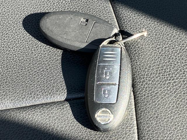 ノート e-パワー X 衝突軽減 レーンキープ 障害物センサー ナビ 全周囲カメラ Bカメラ ETC Iストップ スマキー 禁煙車 横滑り防止 ABS 電格ミラー CD DVD再生 運転席エアバッグ 助手席エアバッグ(16枚目)