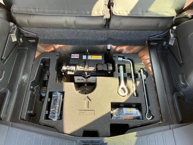 ノート e-パワー X 衝突軽減 レーンキープ 障害物センサー ナビ 全周囲カメラ Bカメラ ETC Iストップ スマキー 禁煙車 横滑り防止 ABS 電格ミラー CD DVD再生 運転席エアバッグ 助手席エアバッグ(32枚目)