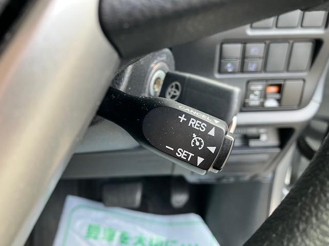 ノア X 衝突軽減 レーンキープ オートクルーズ 片側電動 ナビ フルセグ Bカメラ Bluetoothオーディオ ETC2.0 Iストップ LEDヘッドライト キーレス 禁煙車 3列 フルフラット ABS(10枚目)