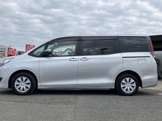 ノア X 衝突軽減 レーンキープ オートクルーズ 片側電動 ナビ フルセグ Bカメラ Bluetoothオーディオ ETC2.0 Iストップ LEDヘッドライト キーレス 禁煙車 3列 フルフラット ABS(24枚目)