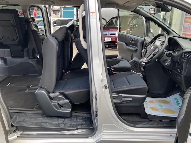 ノア X 衝突軽減 レーンキープ オートクルーズ 片側電動 ナビ フルセグ Bカメラ Bluetoothオーディオ ETC2.0 Iストップ LEDヘッドライト キーレス 禁煙車 3列 フルフラット ABS(30枚目)